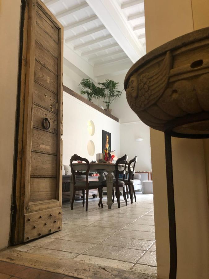 ローマNew! Bellissimo Palazzofranchi Pantheonアパートメント エクステリア 写真