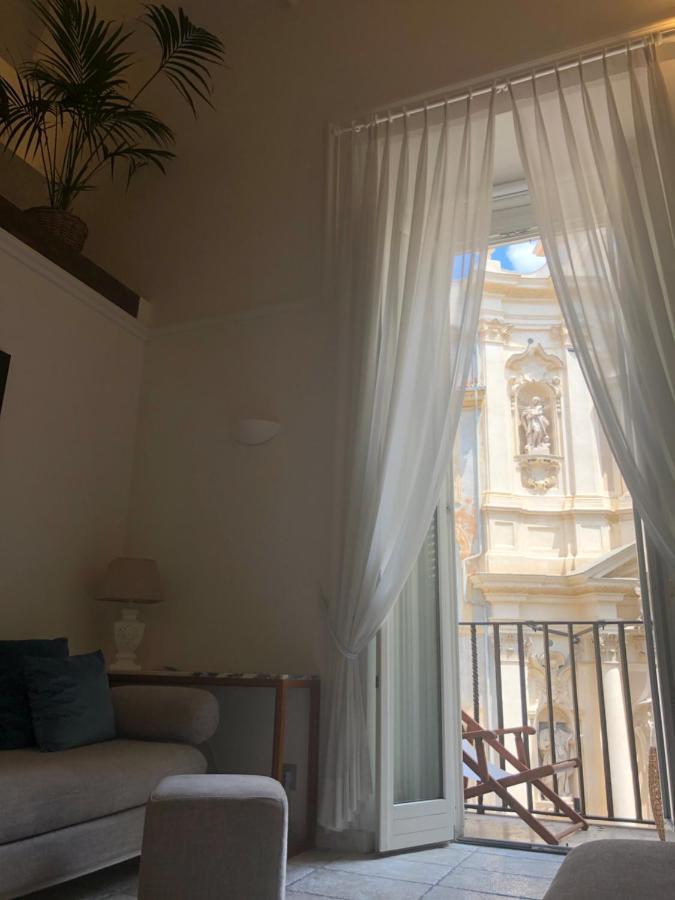 ローマNew! Bellissimo Palazzofranchi Pantheonアパートメント エクステリア 写真