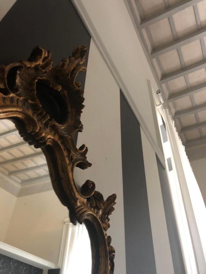 ローマNew! Bellissimo Palazzofranchi Pantheonアパートメント エクステリア 写真
